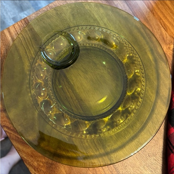 Vintage Indiana Glass Kings Crown Thumbprint Dinner Plate and Cup Set - Picture 7 of 11